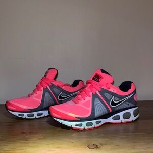 Nike Women's Neon Pink and Gray Athletic Running Shoes- Tailwind 4
